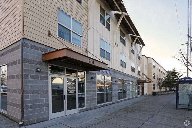 Building Photo - McCuller Crossing Apartments