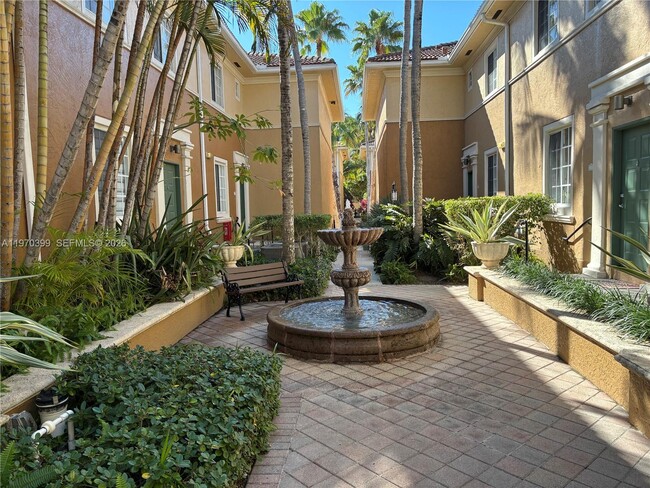 Building Photo - 2981 NE 185th St