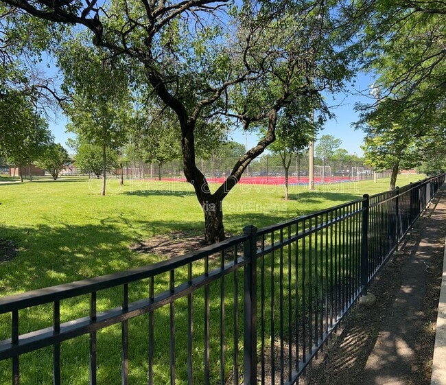 Building Photo - 5410 W Berteau Ave