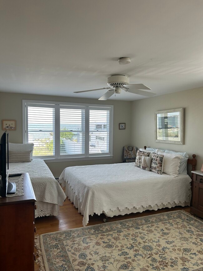 Building Photo - 19 Underway Dr