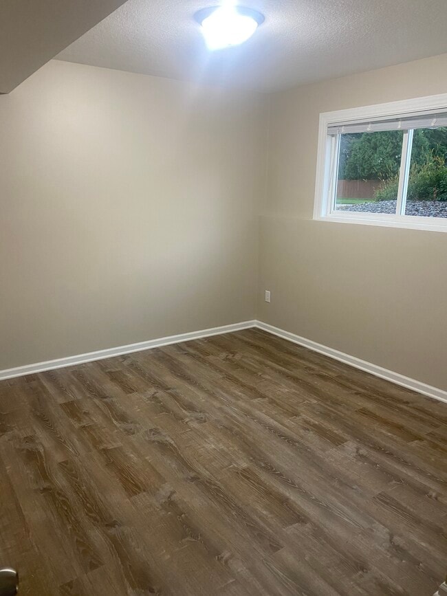 Building Photo - 15468 Pennock Ln