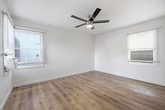Building Photo - 6269 Mary Ln Dr