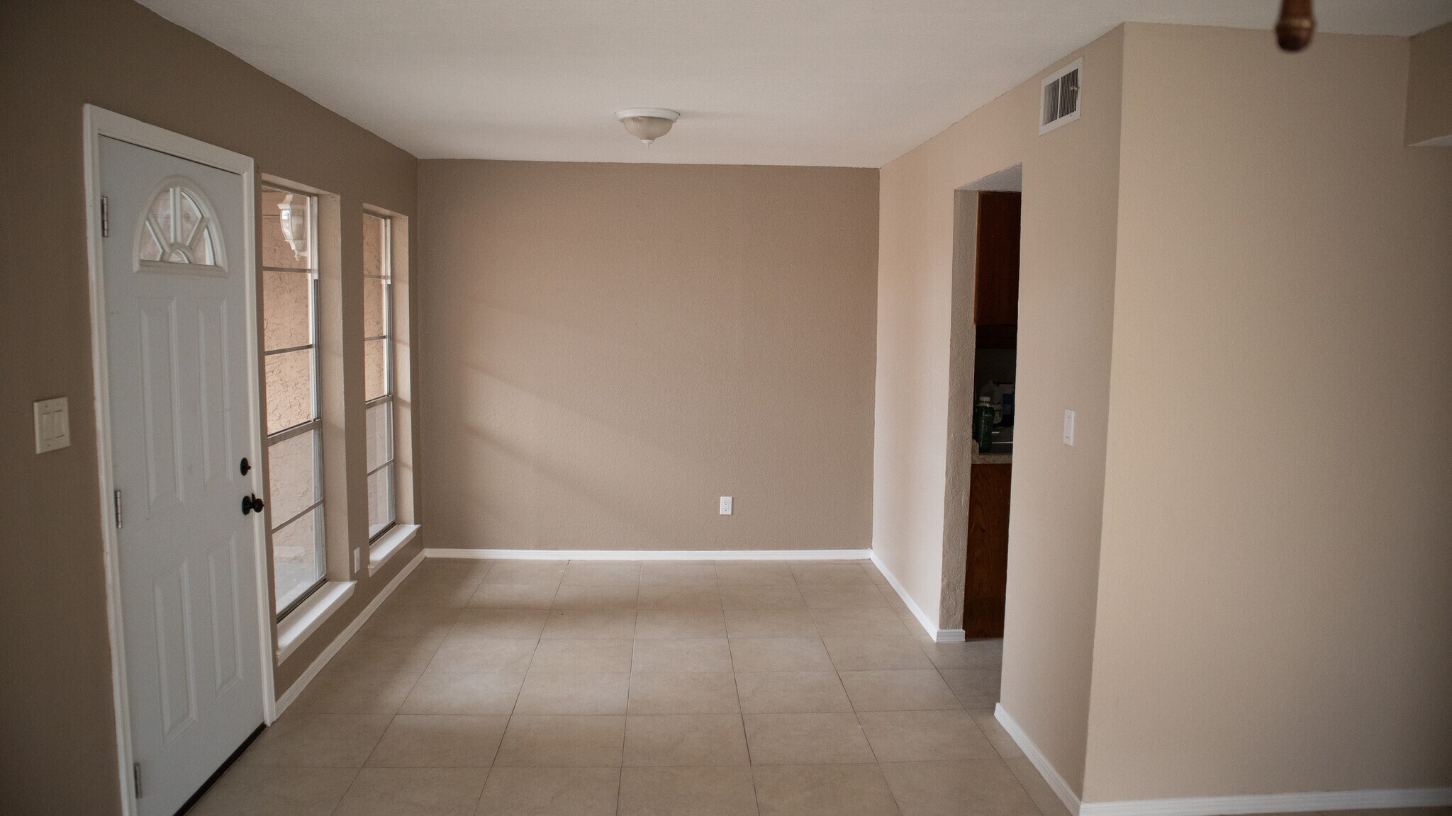 Building Photo - 11322 Lake Nemi Dr