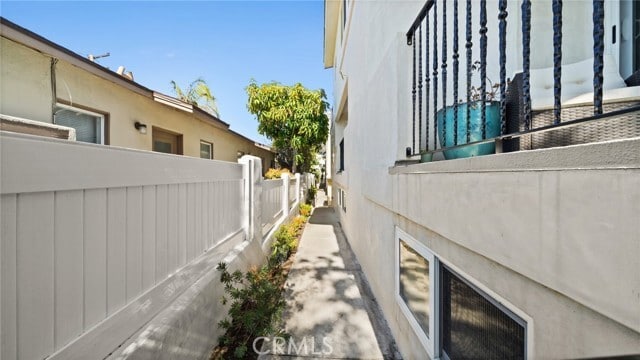 Building Photo - 521 Avenue C