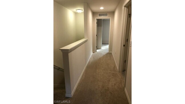 Building Photo - 12571 Laurel Cove Dr