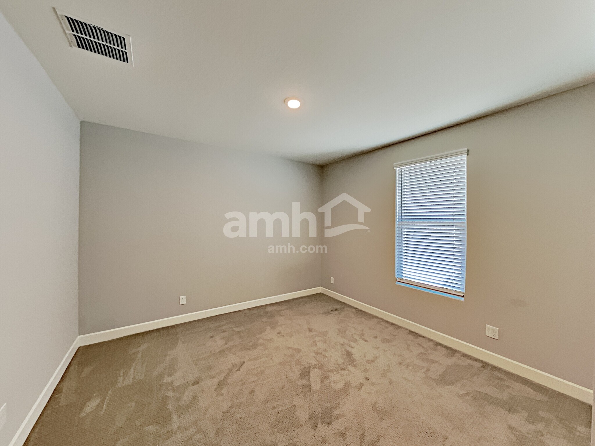 Building Photo - 18240 W Thunderhill Pl