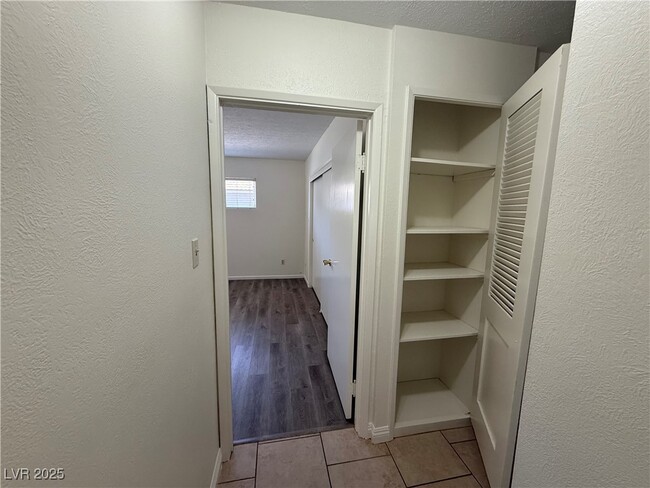 Building Photo - 5643 S Pecos Rd