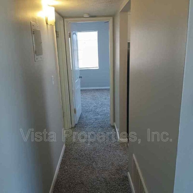 Building Photo - 1603 Gagel Ave