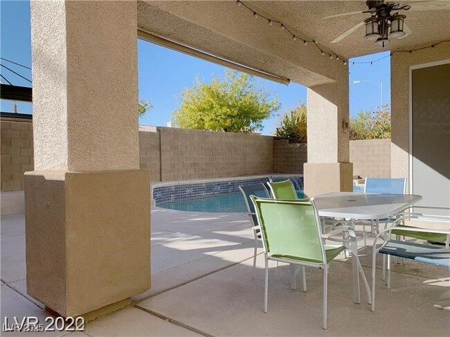 Building Photo - 3875 Cape Royal St