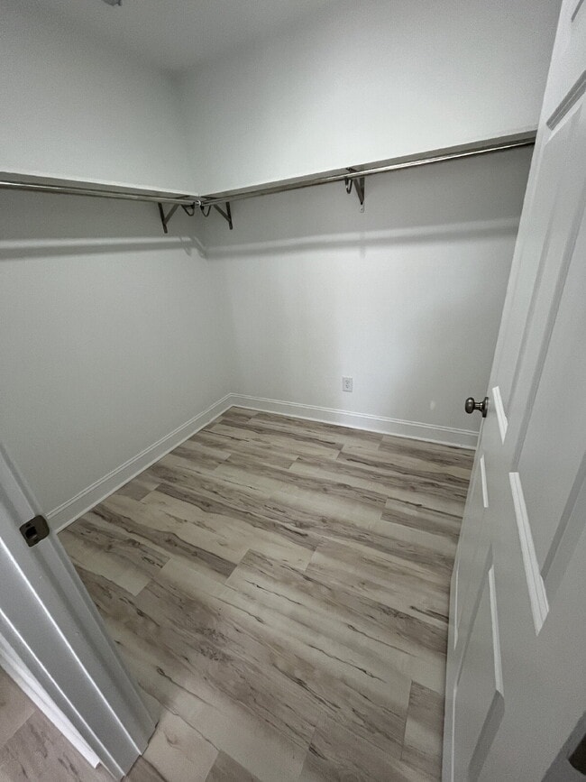 Building Photo - New Built Home 3-Bedroom Kernersville Home with Granite Touches and 2 Full Baths!"