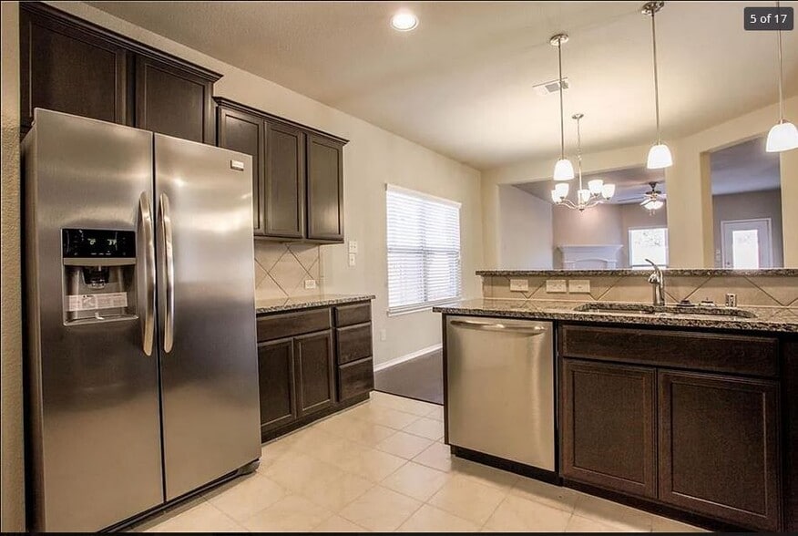 Building Photo - 616 Crowell Dr