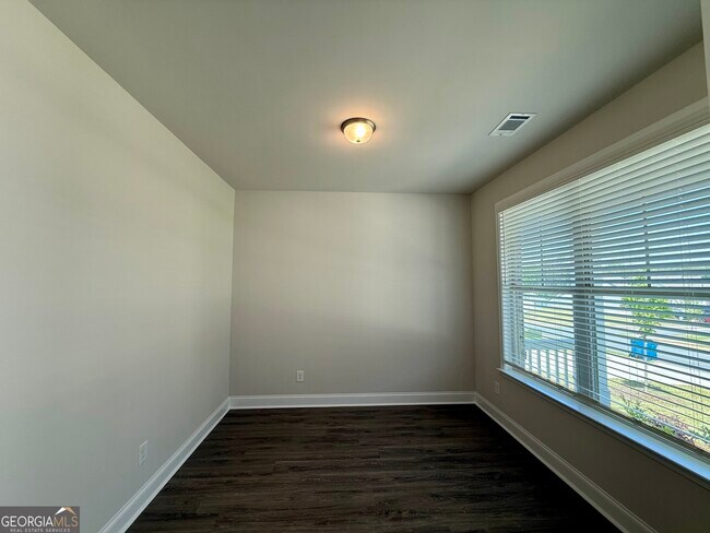 Building Photo - 3338 Sir Gregory Manor NW