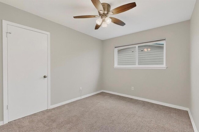 Building Photo - 4805 Broadhill Dr