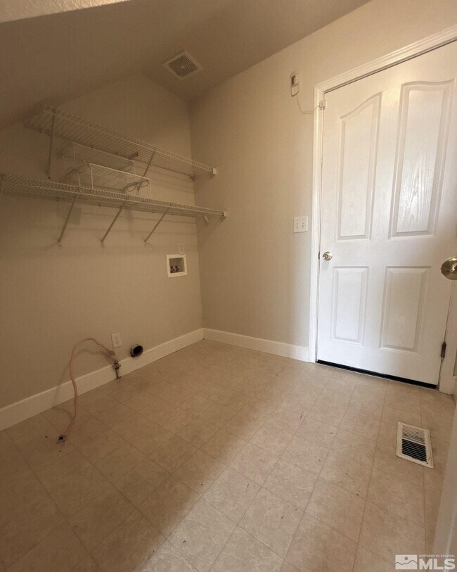 Building Photo - 1465 Ridge Point Dr