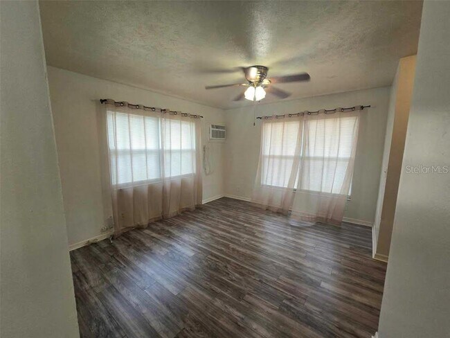 Building Photo - 1414 E 108th Ave