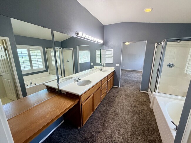 Building Photo - 31141 Old Trail Cir