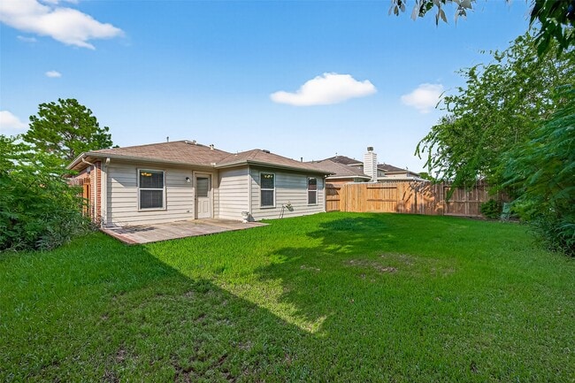 Building Photo - 7618 Village Mill Ln