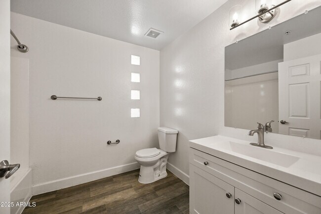 Building Photo - 3065 N 67th Ave