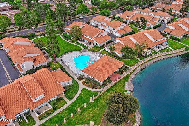 Building Photo - 560 Chapala Dr