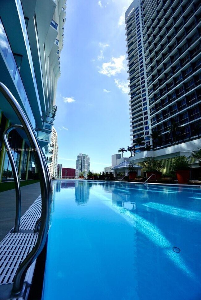 Building Photo - 1300 S Miami Ave