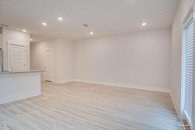 Building Photo - 9400 Nature Crk Ln