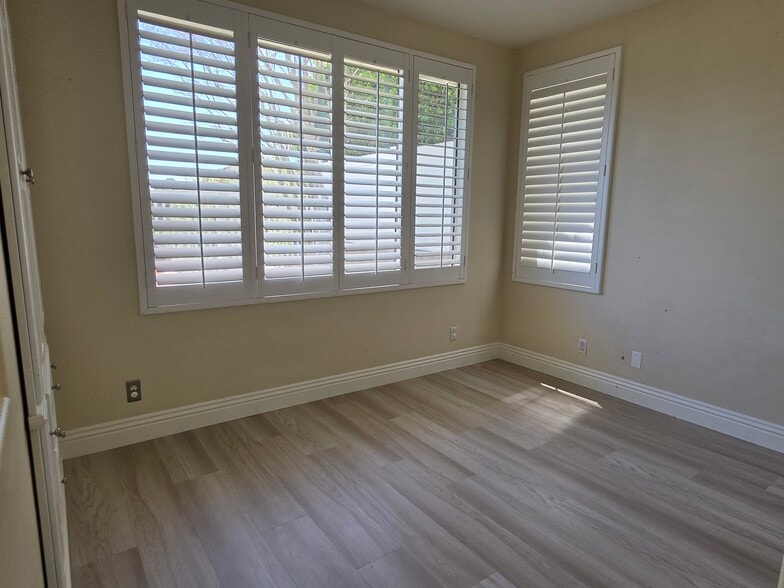 Building Photo - 5824 E Indigo Ct