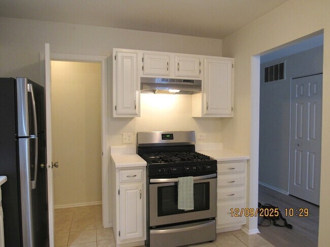 Building Photo - 2790 Glasgow Ct