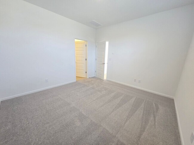 Building Photo - 3 Bedroom 2 Bathroom BELLA VISTA FARMS PREMIER Home