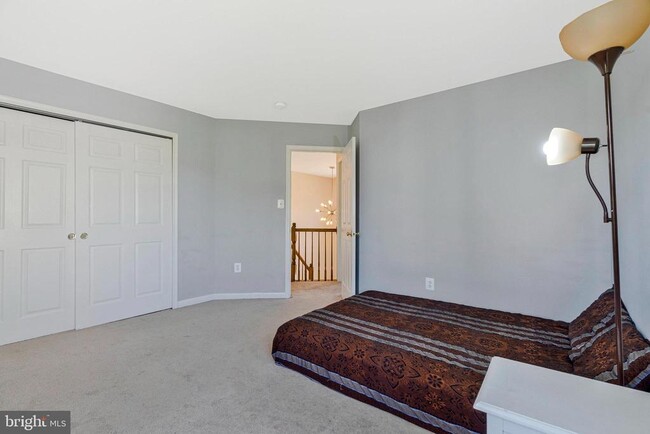 Building Photo - 44208 Navajo Dr