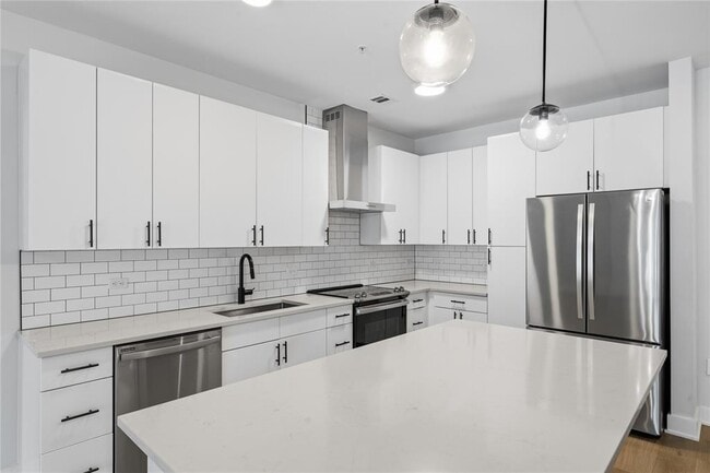Building Photo - 3101 Govalle Ave