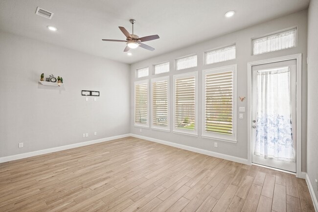 Building Photo - 19706 Dwight Eisenhower Dr