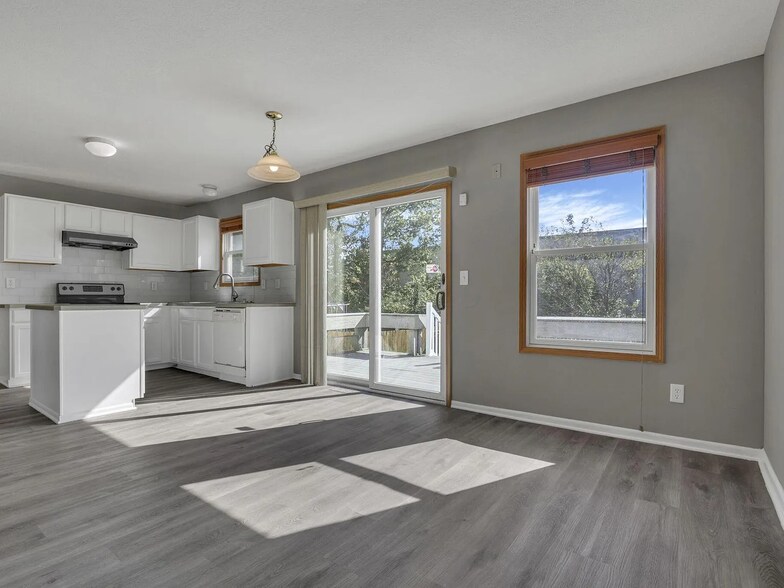 Building Photo - 7015 Onyxbluff Ln