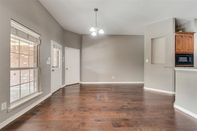Building Photo - 3759 Voltaire Dr