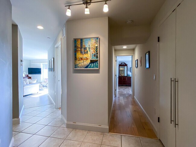 Building Photo - 601 N Segoe Rd