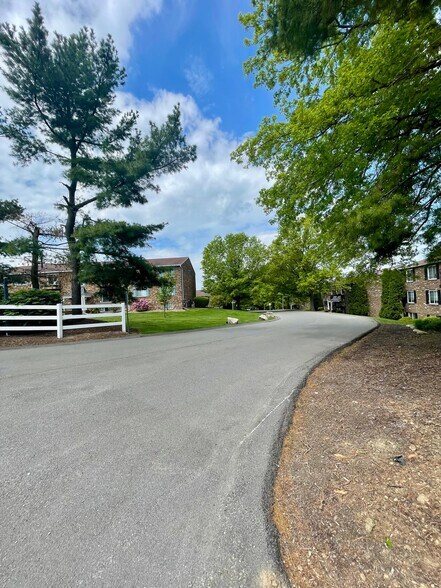 Building Photo - 8111 Revere Pl