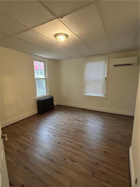 Building Photo - 208 E College St