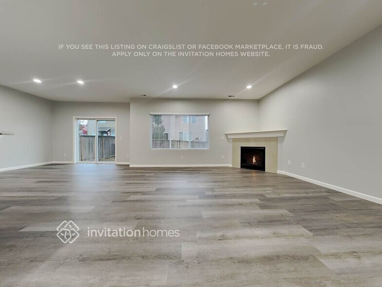 Building Photo - 3130 Eagle Loop NE