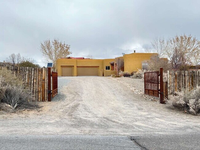 Building Photo - Corrales Stunner!