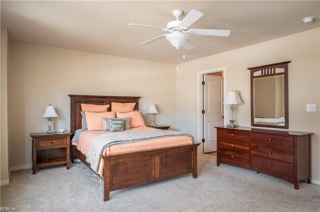 Building Photo - 225 Floridays Way