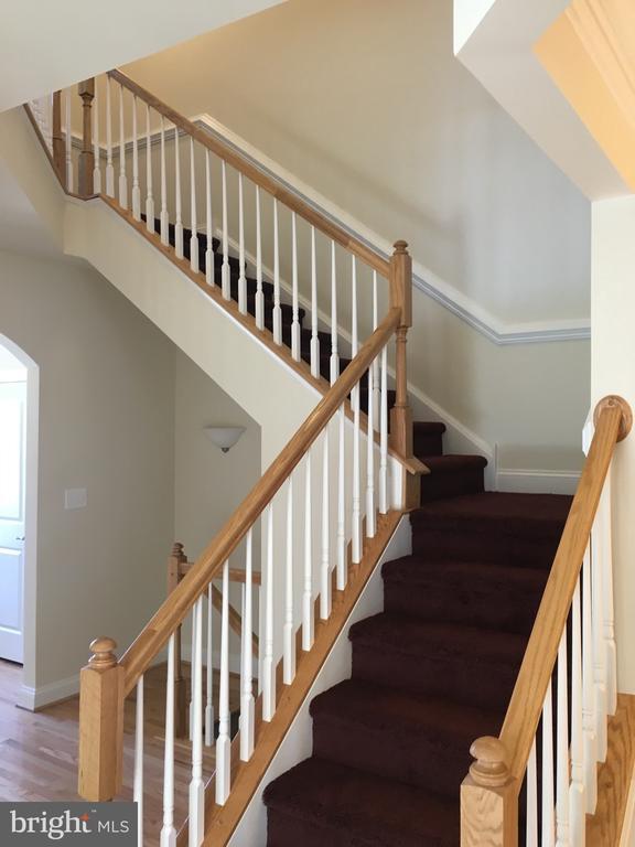 Building Photo - 315 Quarry Point Rd