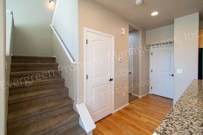 Building Photo - 3015 Denver Dr