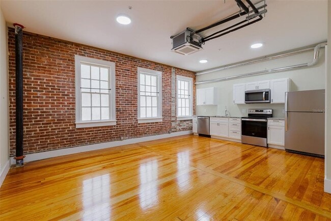 Building Photo - 306 W Wisconsin Ave