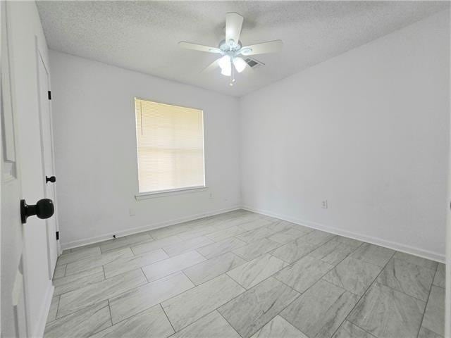 Building Photo - 207 S Park Ln