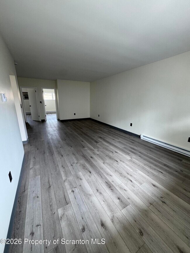 Building Photo - 615 3rd St