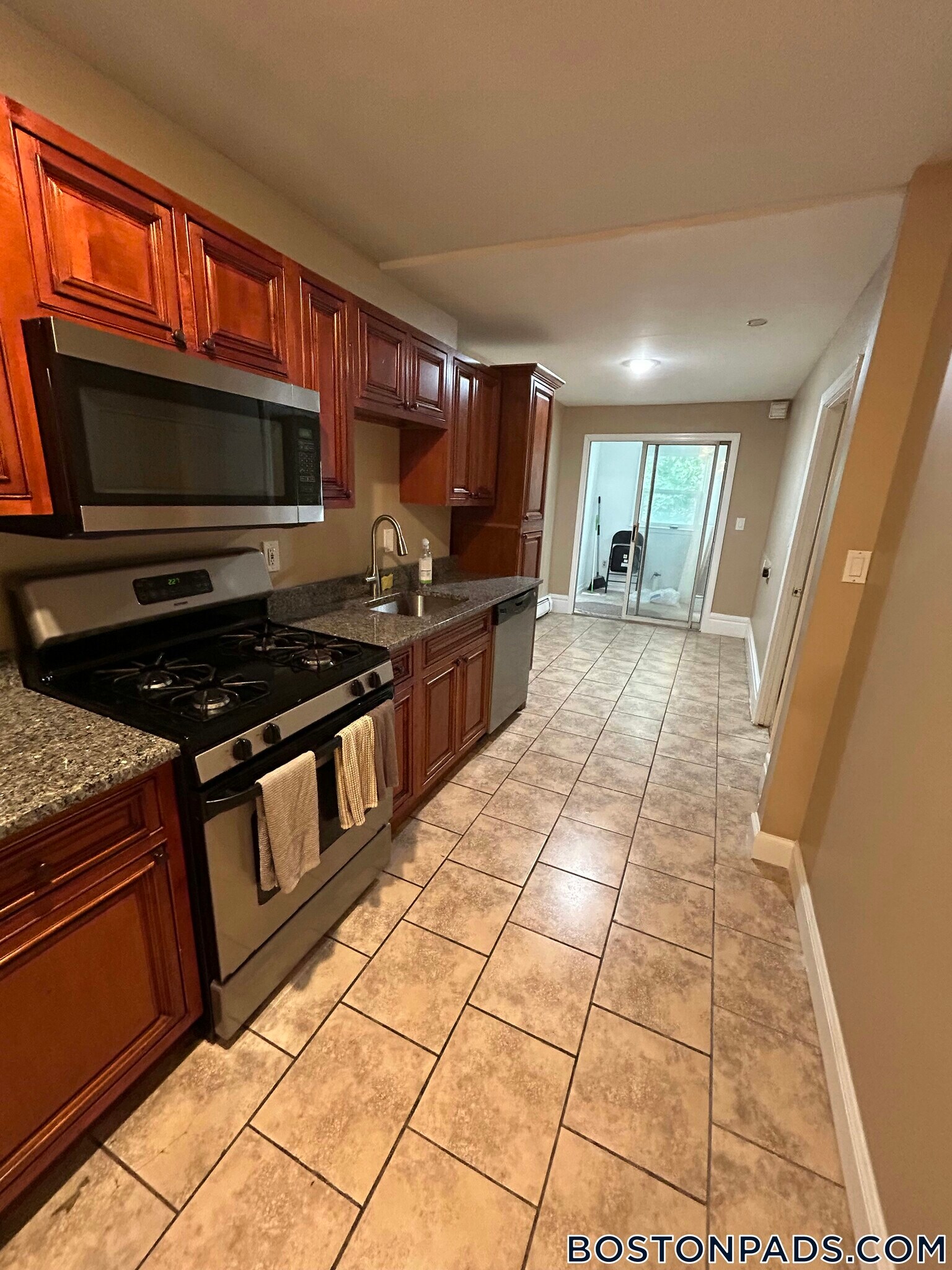 Building Photo - 91 Glen St