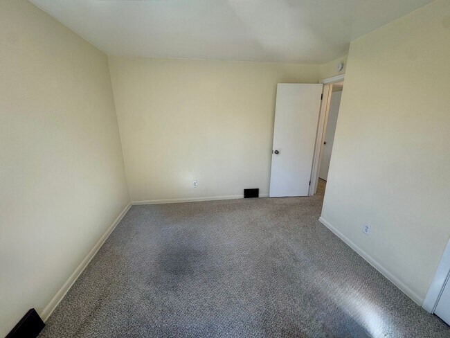 Building Photo - 229-231 Marylea Avenue (LO)