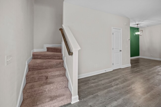 Building Photo - 147 Ainsdale Dr