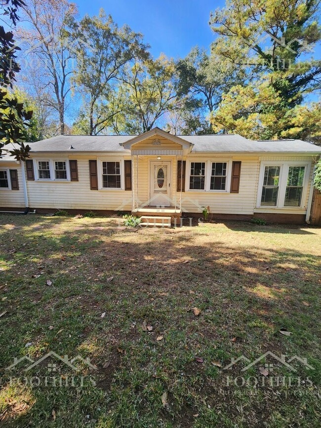 Primary Photo - 1917 Inman Dr