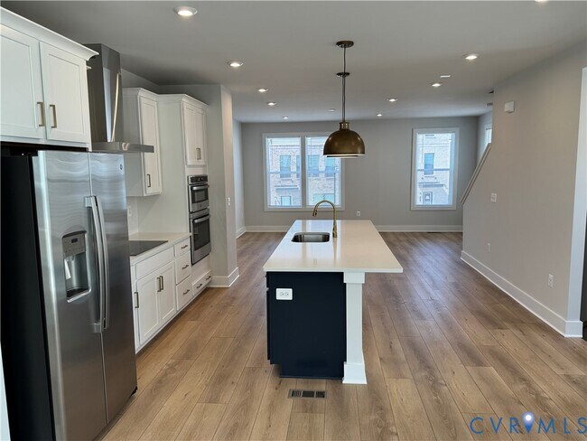 Building Photo - 9479 Pinkman Rd