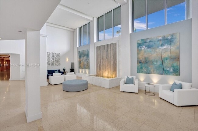 Building Photo - 2000 N Ocean Blvd